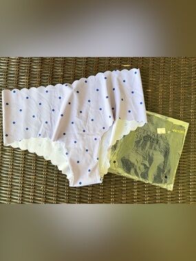New Victoria's Secret Cheeky Hipster Panties (2)